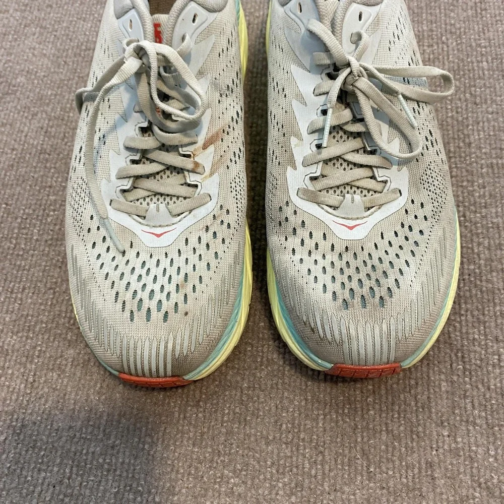 Hoka One One Clifton 7 Running Shoes Womens Size 11 Gray Cushioned 1110509 MMHC‎